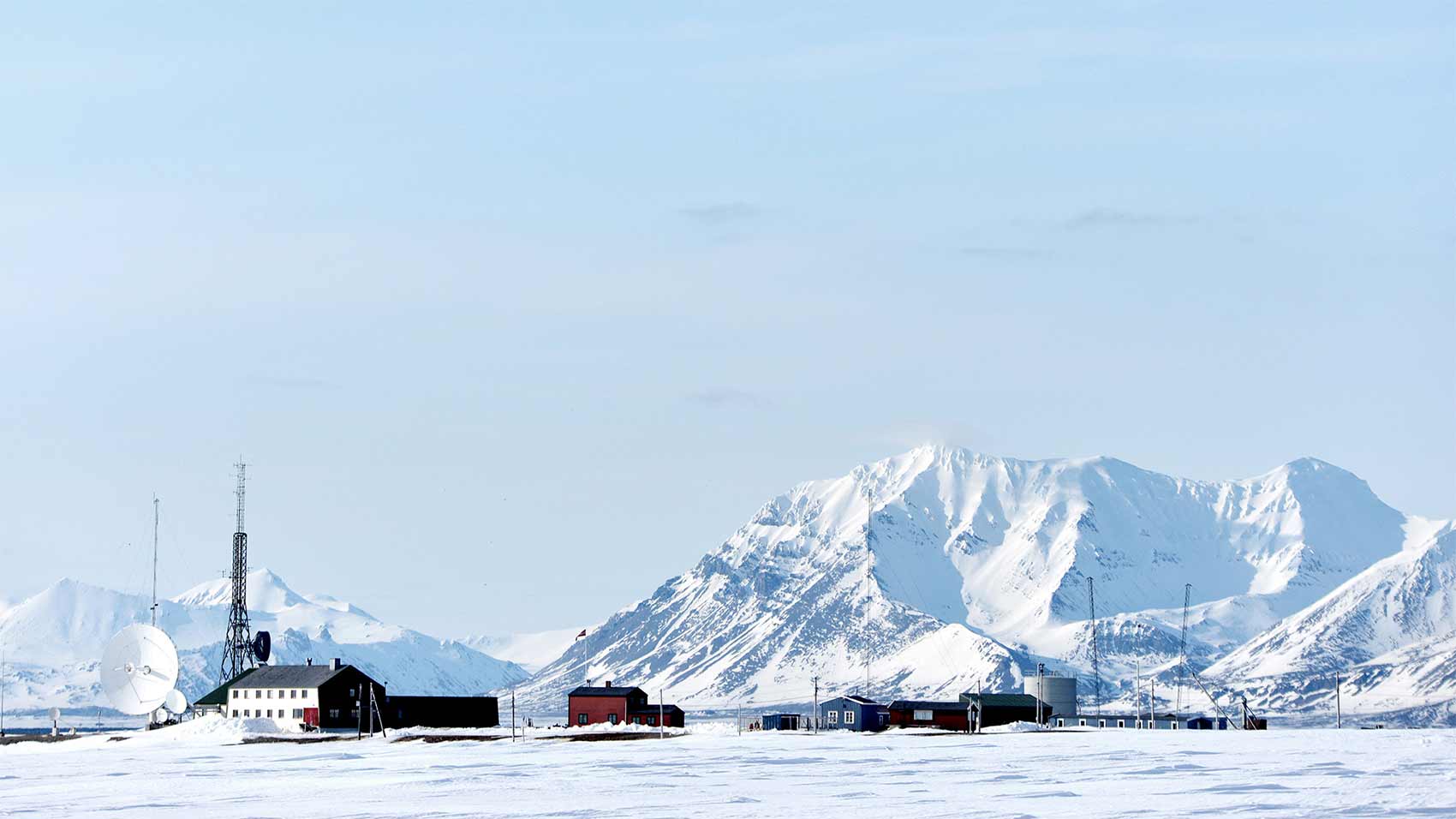 Isfjord radio winter painted